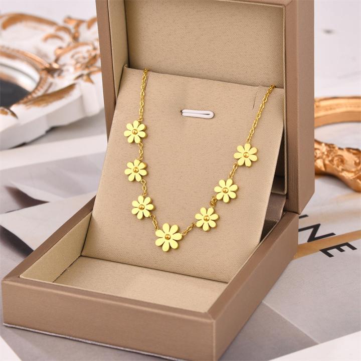 7 Flowers Charm Chain Choker Necklace