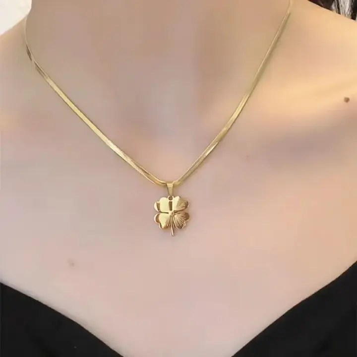 Heart Flower Pendant Necklace