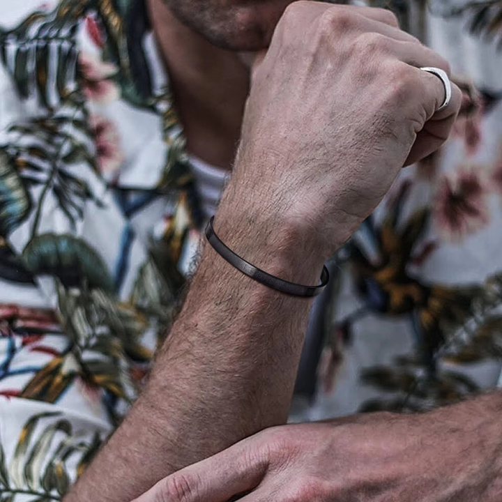 Ayat Al-Kursi Bracelet – Black Edition